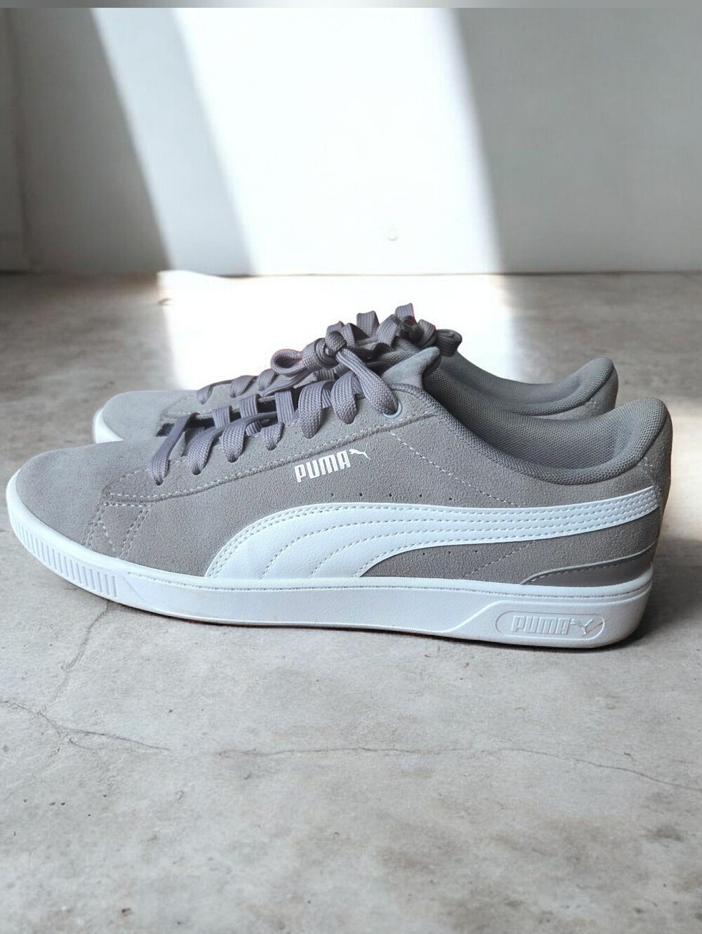 Puma Gray Suede Low-Top Sneakers Womens 9